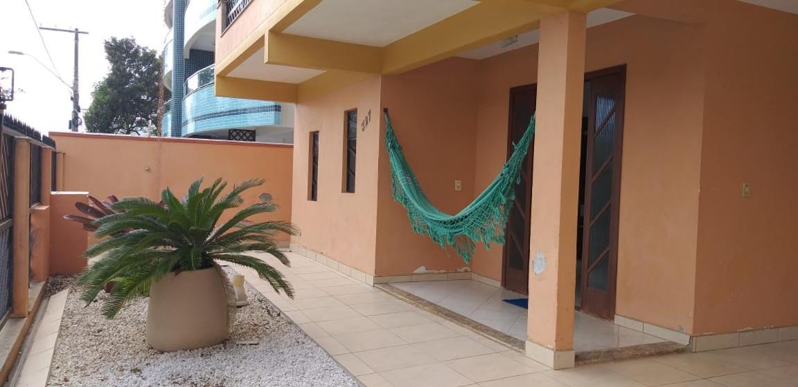 Вилла Casa 02 Dorm Na Rua Salmao Бомбиньяс Экстерьер фото