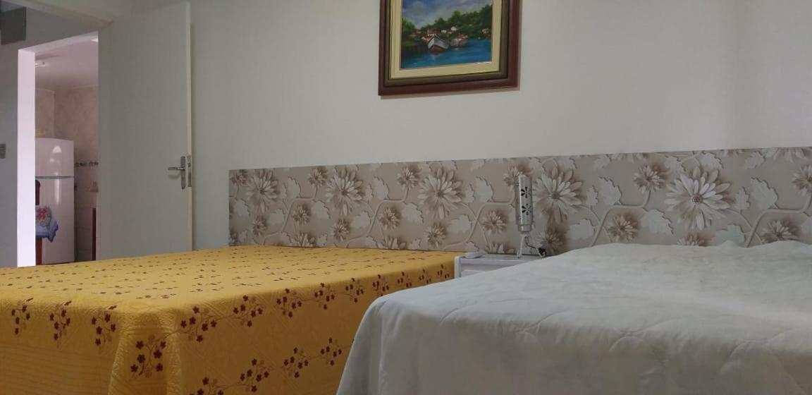 Вилла Casa 02 Dorm Na Rua Salmao Бомбиньяс Экстерьер фото